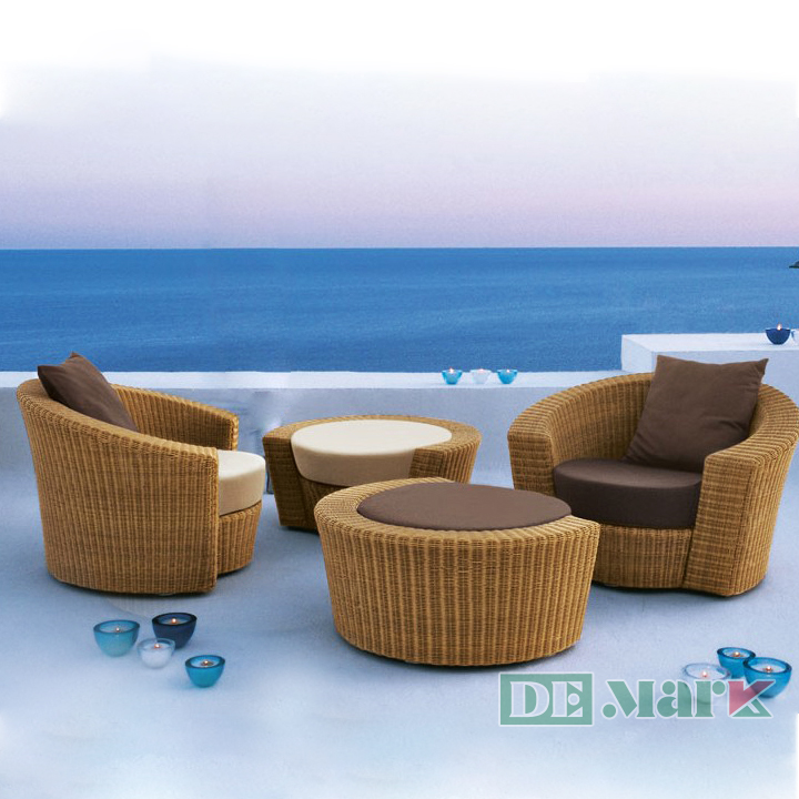 Lý do bàn ghế mây nhựa có giá cao – Sự thật bạn cần biết