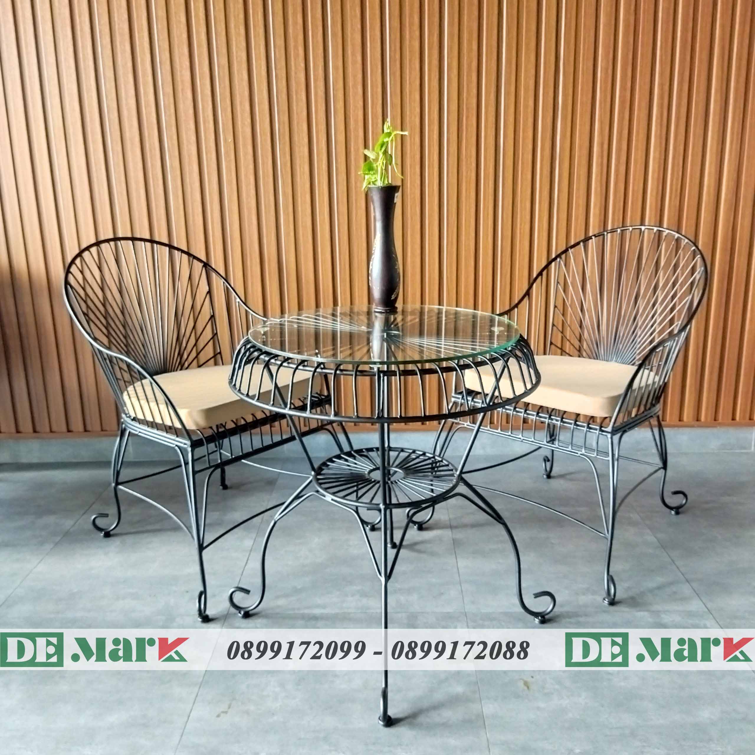 NHỮNG ĐIỂM NỔI BẬT CỦA BÀN GHẾ SẮT DEMARK