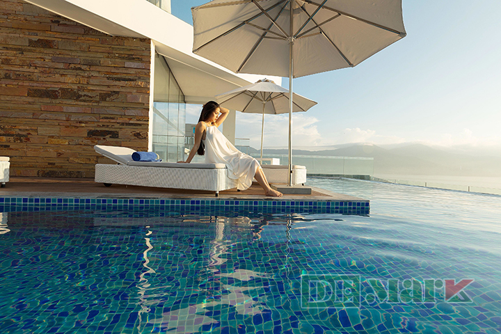 5 loại ô dù che nắng mưa phổ biến, đẹp và tiện ích cho mọi không gian