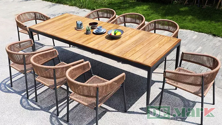 Sự chênh lệch giá bán ghế mây nhựa ngoài trời trên thị trường