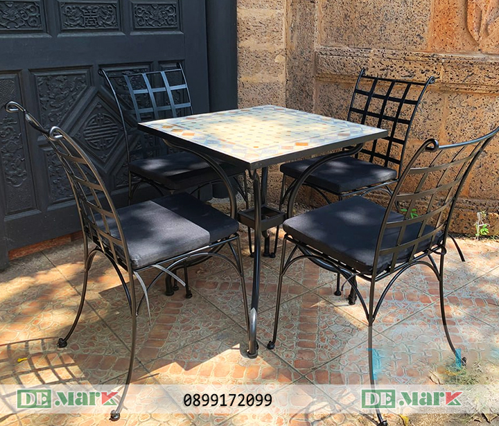 Bàn Ghế ngoài trời bằng sắt 