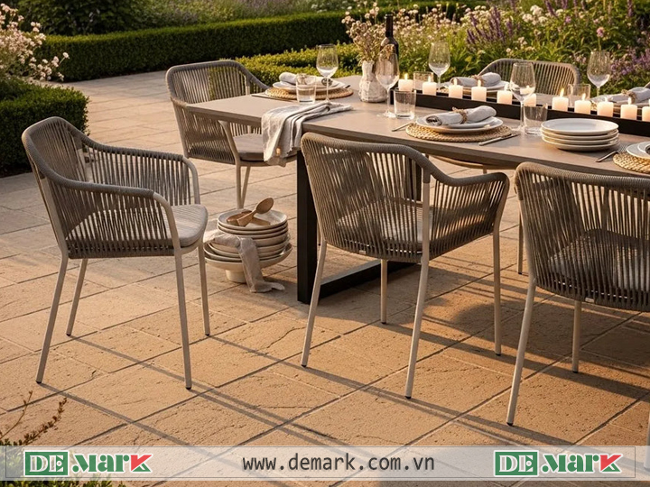 Bàn ghế ngoài trời DeMark theo xu hướng hiện đại