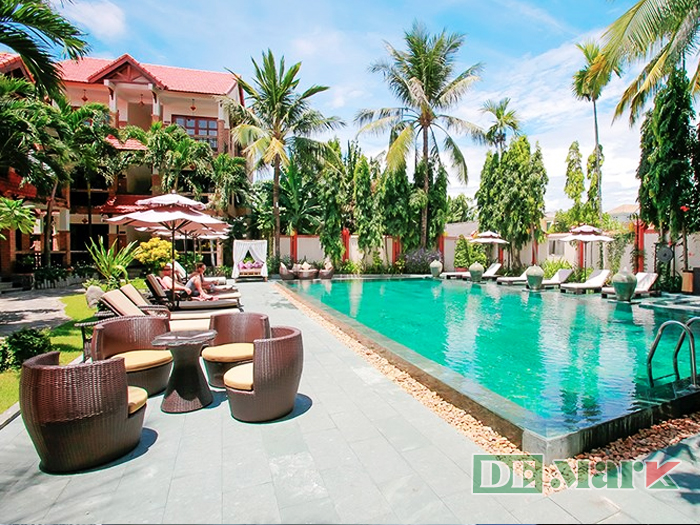 bàn ghế giả mây ngoài trời