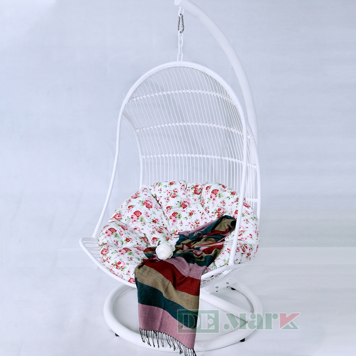 Ghế xích đu quả trứng nhỏ màu trắng có chân đế MT942