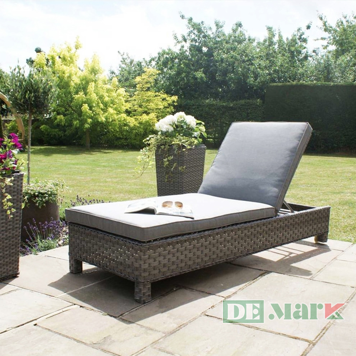 Ghế Hồ Bơi Nhựa Giả Mây MT436