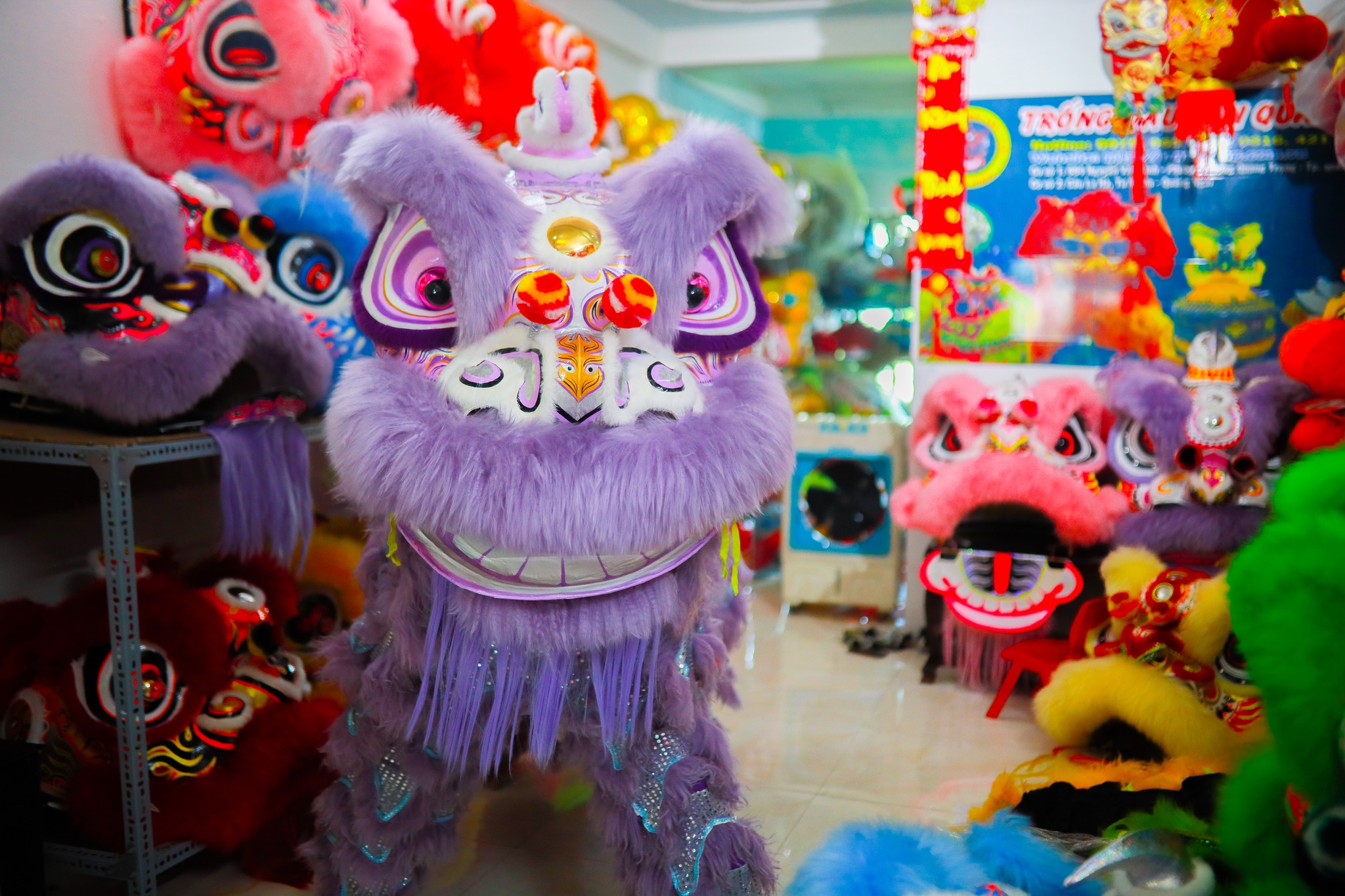 Lân Miệng Tròn Là Gì? Đặc Điểm, Phân Loại và Ứng Dụng Trong Múa Lân