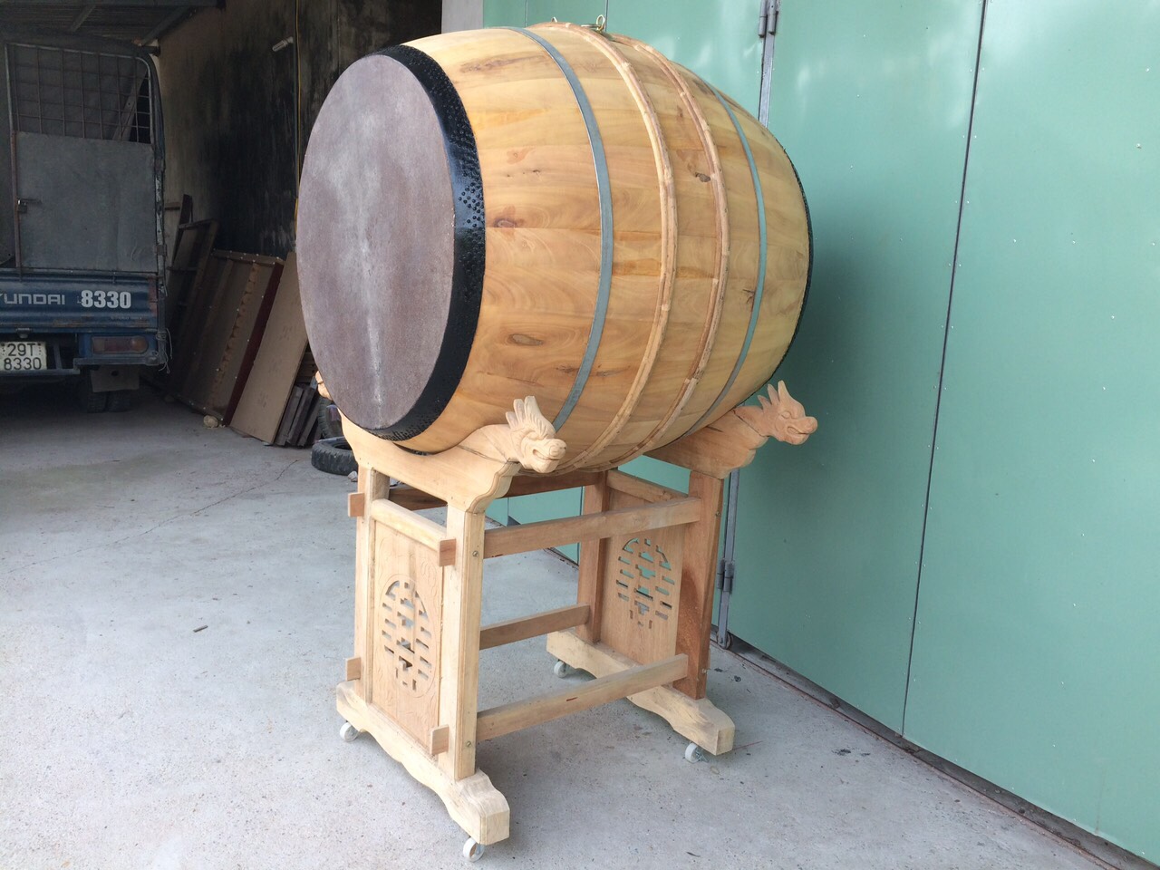 TRỐNG TRƯỜNG HỌC