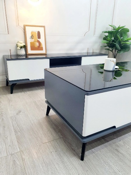 Bàn trà mặt kính BT005