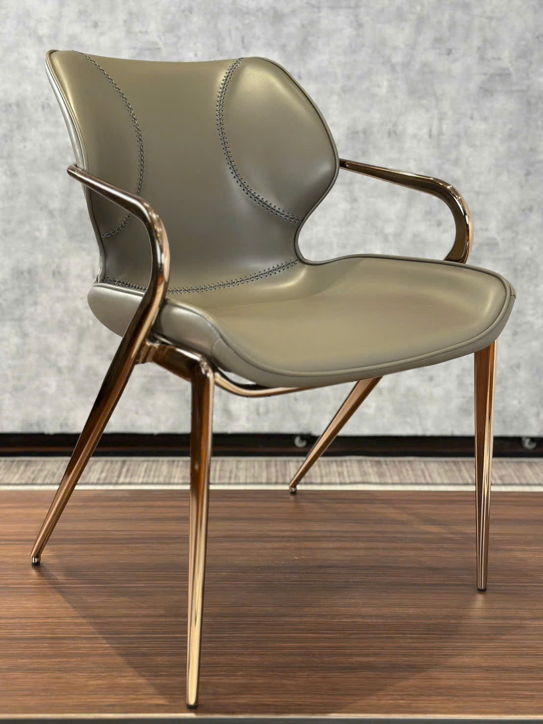 Ghế Ăn Matt (Saddle Chair) – Ghế Da Yên Ngựa Nhập Khẩu Cao Cấp MVP HOME