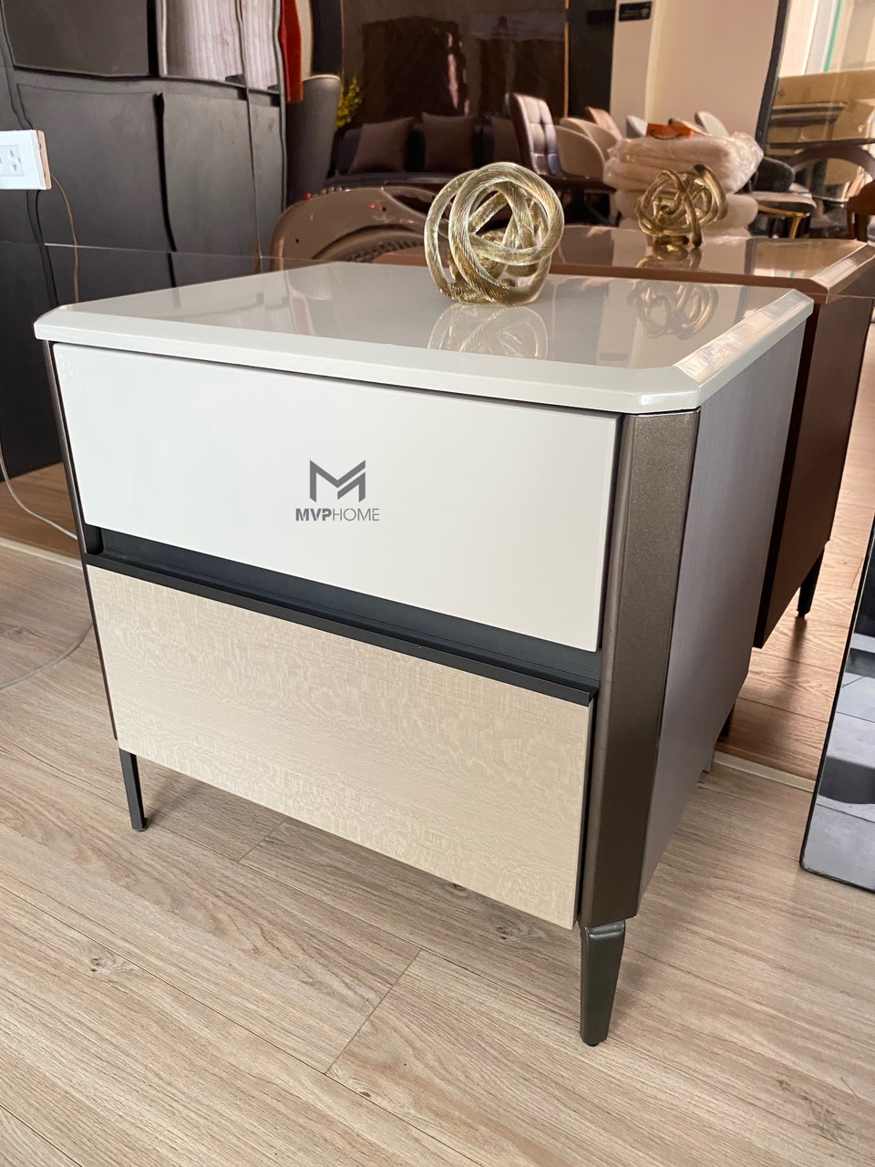 Tab Đầu Giường TG035