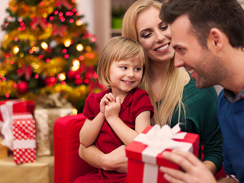 Gợi ý 11 món quà Giáng sinh khiến trẻ thích mê