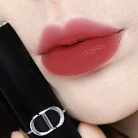 https://bizweb.dktcdn.net/100/412/708/products/dior-rouge-dior-velvet-720-icone-1746508207994-c8c46f35-f14e-4f16-a493-c65bcda6f390.png?v=1779442093127