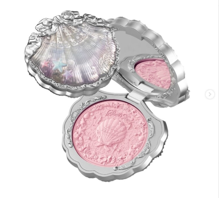 Flower Knows Má Hồng Shell Jewel Collection Silk Satin Blush - 01 Petal Pearl