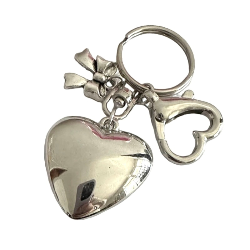 Charm Trái Tim Bạc