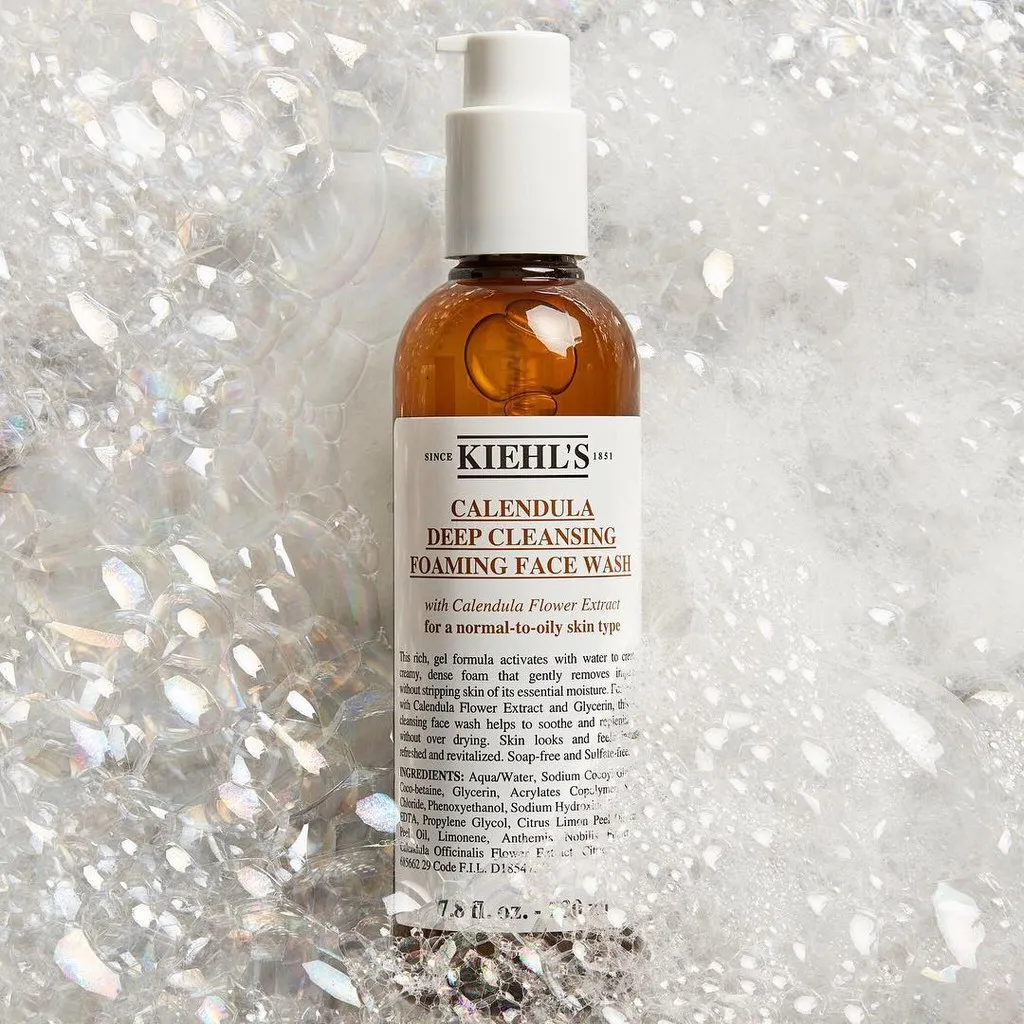 Kiehl's Sữa Rửa Mặt Hoa Cúc  - 230ml
