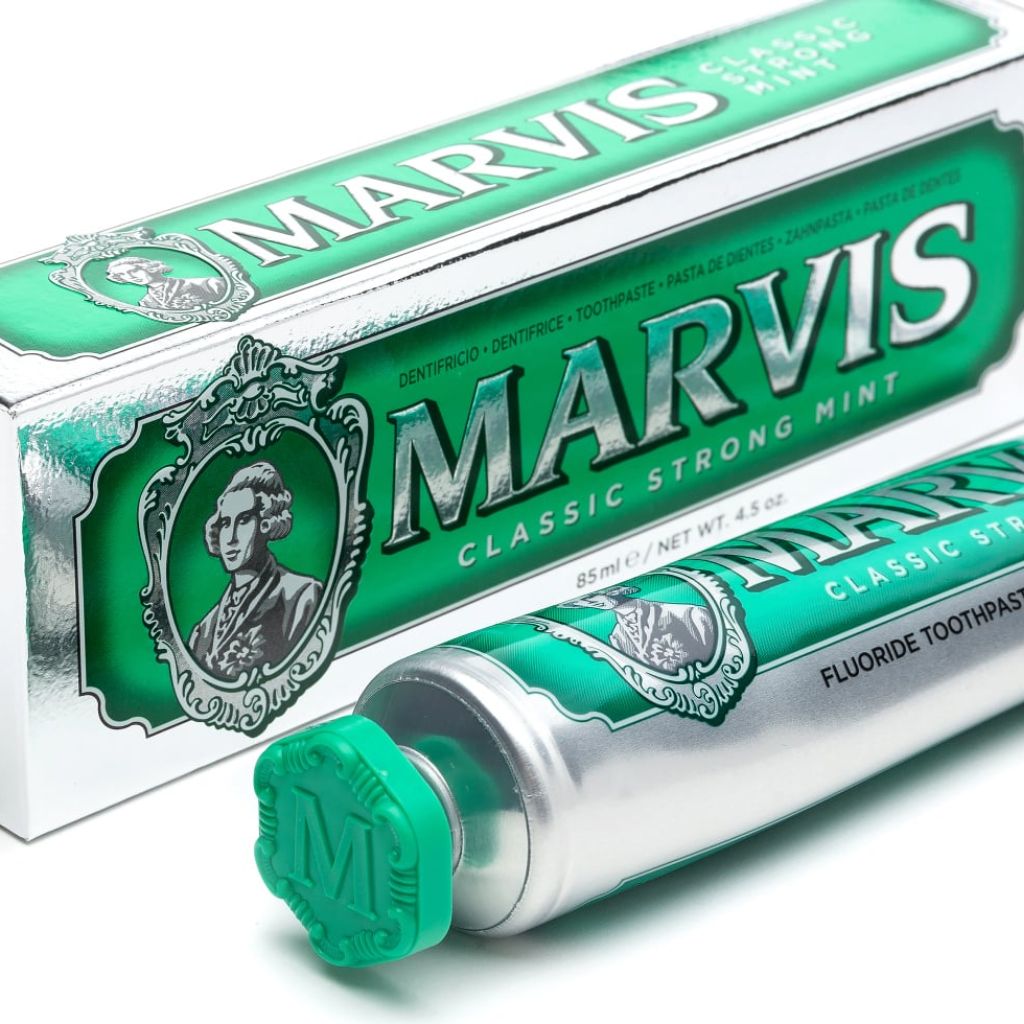 Marvis Kem Đánh Răng Classic Strong Mint 85ml