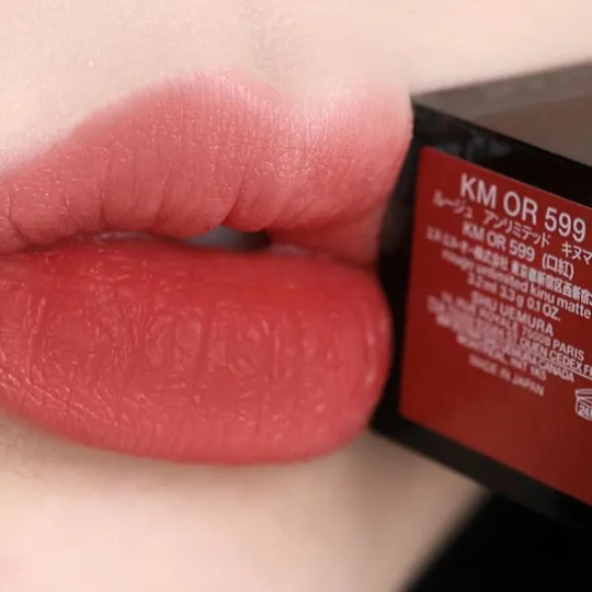 Son Shu Uemura Unlimited Matte - OR590