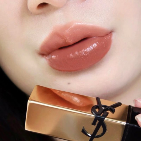 Yves Saint Laurent Rouge Pur Couture Lipstick