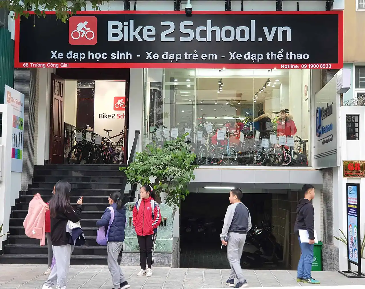 Bike2School tai 68-Truong-Cong-Giai-Cau-Giay- Ha-Noi