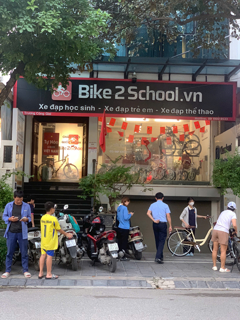 cửa hàng xe đạp bike2school 68 trương công giai cầu giấy hà nội