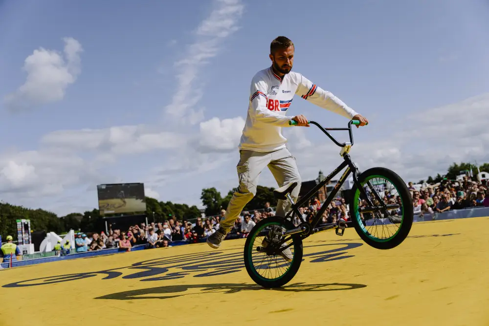 xe-dap-bmx-flatland