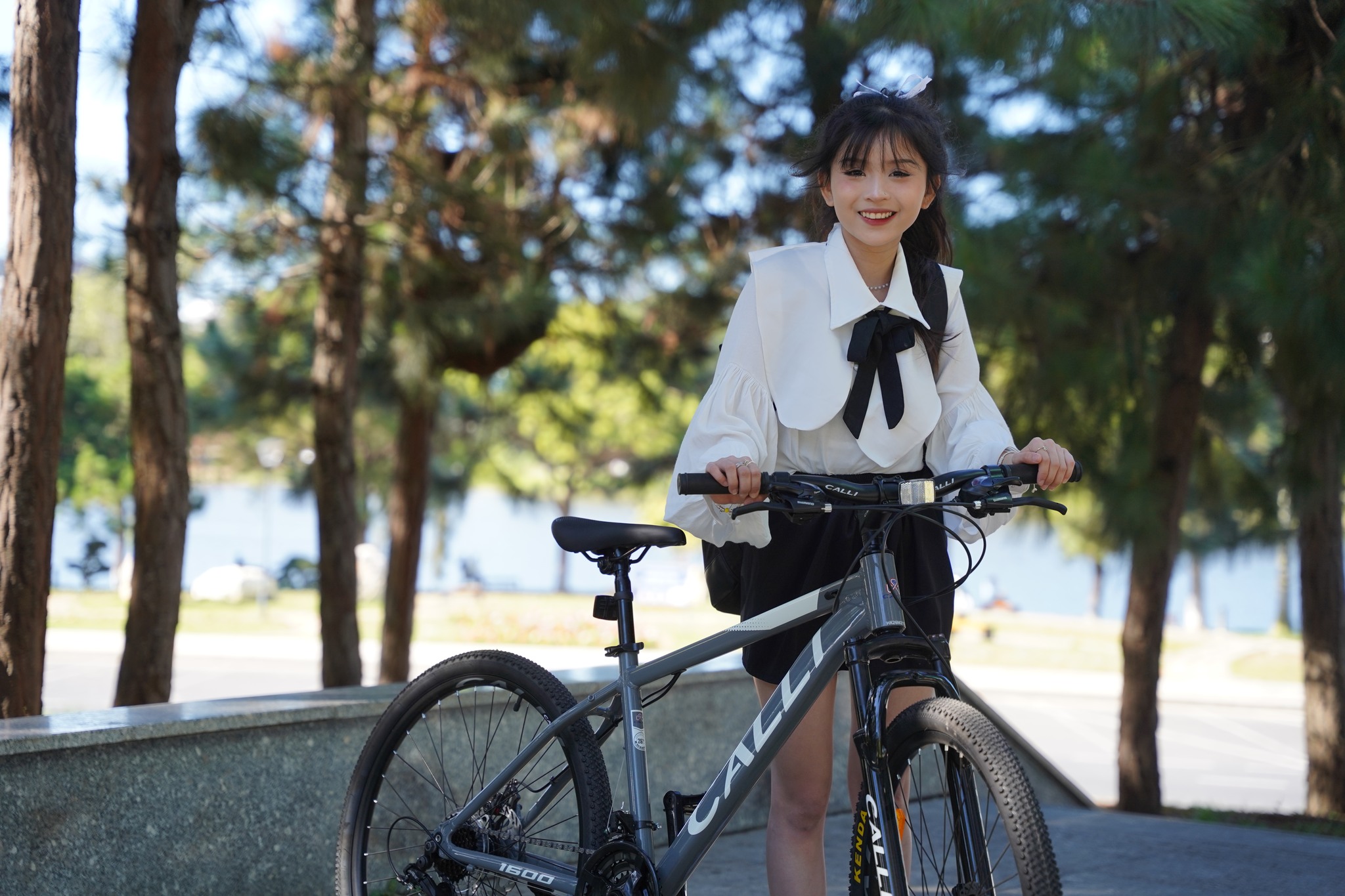 xe đạp cho học sinh nữ đi học