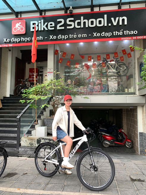 Xe đạp nữ đi học tại Bike2School