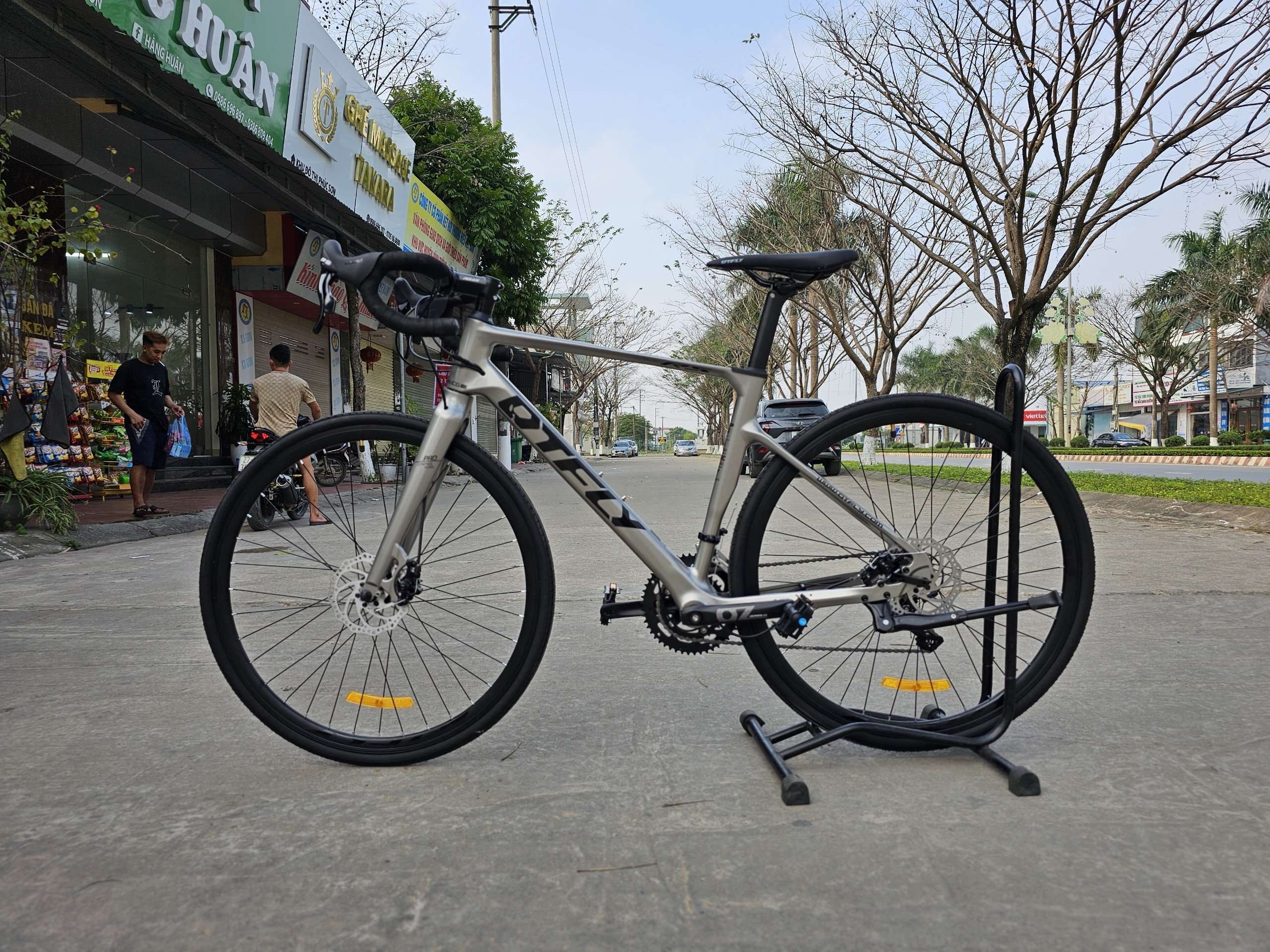 Xe Đạp Đua (Road Bike) Chính Hãng, Giá Rẻ, Miễn Phí Vận Chuyển ...
