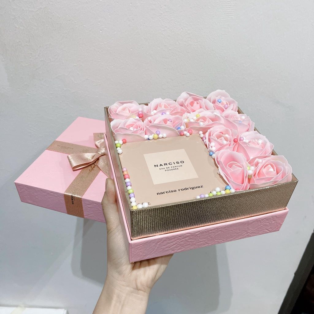Ý NGHĨA CỦA VIỆC TẶNG QUÀ