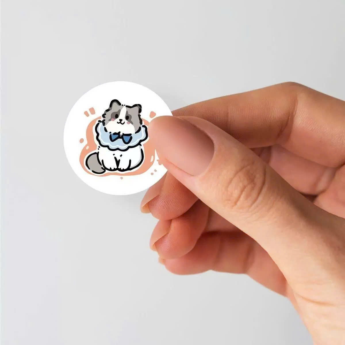 Cuộn 500 Sticker Mèo Hoạt Hình Dễ Thhuowng RCSTK474