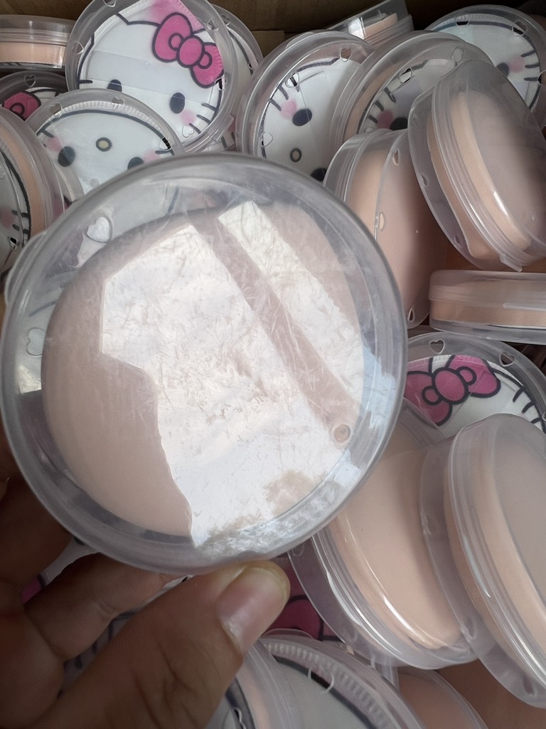 Mút Trang Điểm Kitty RC4335