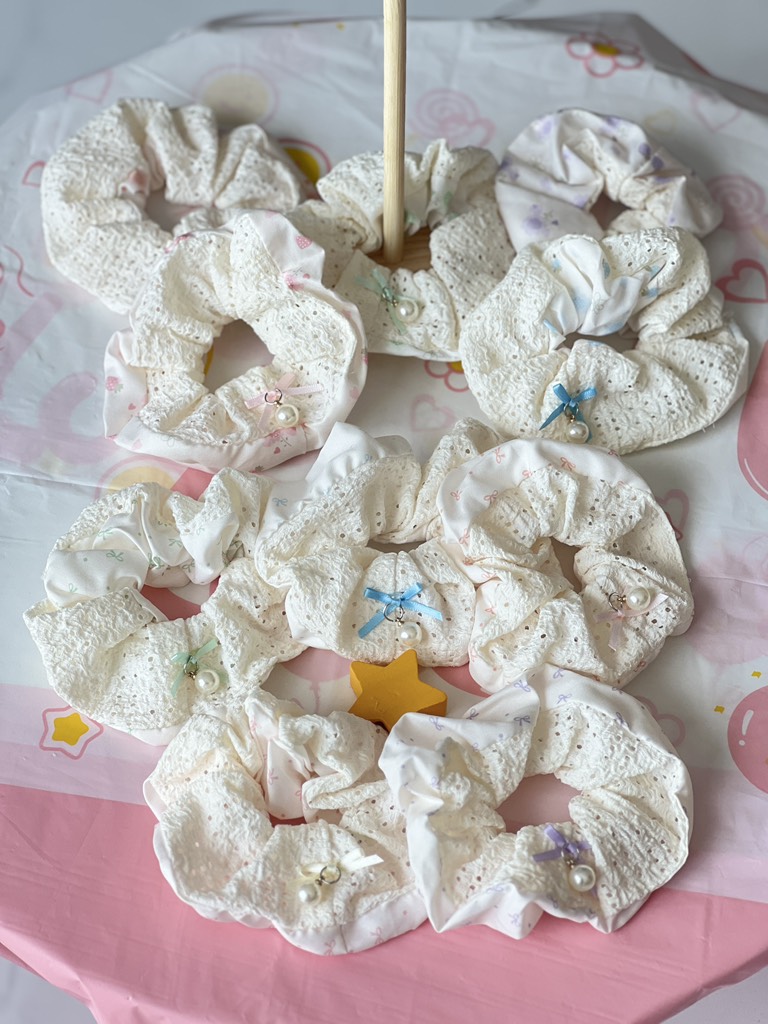 Cột Tóc Ren Ngọc