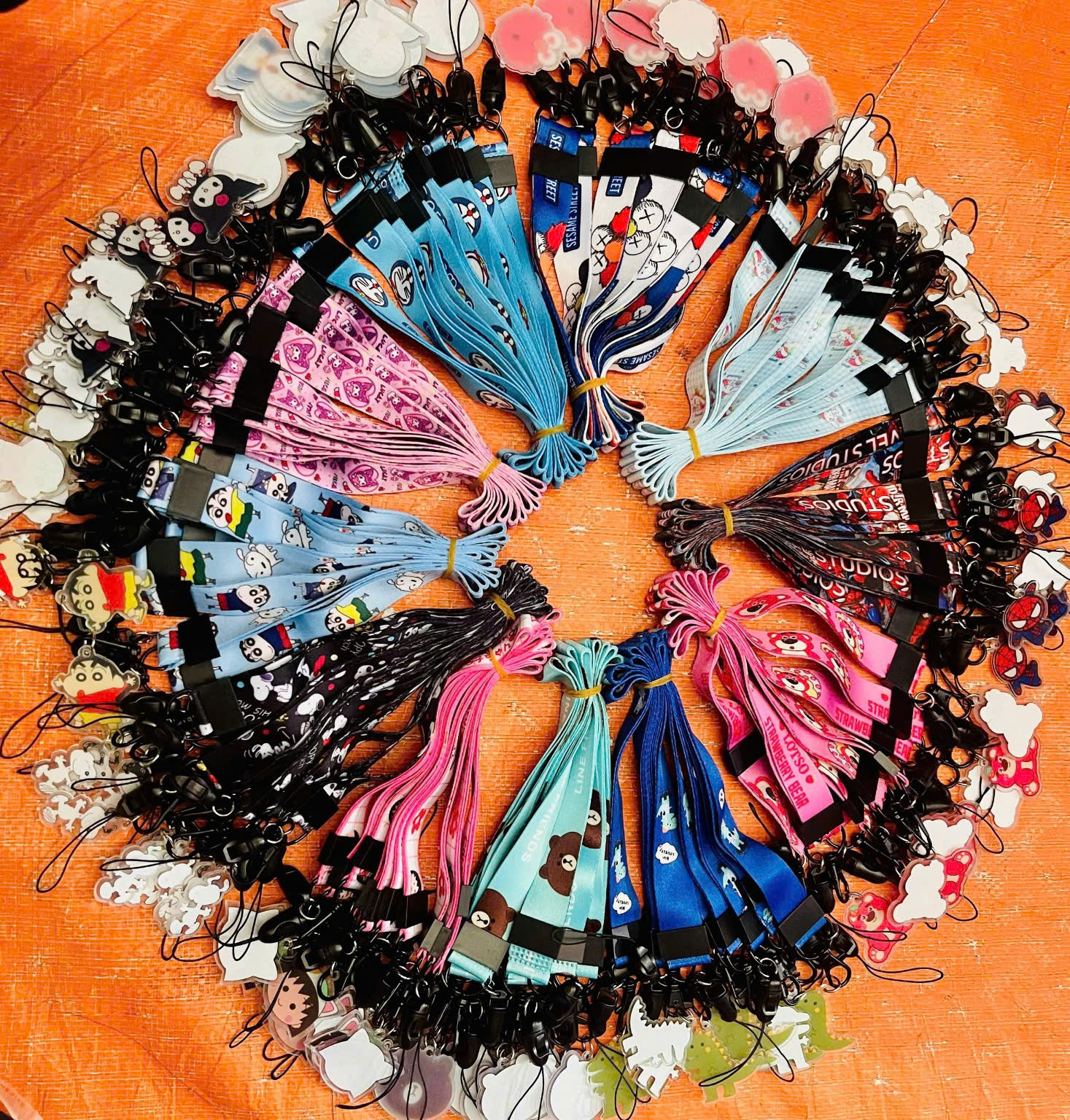 Dây Đeo Điện Thoại Gắn ICON ( Dây Ngắn ) ND1111