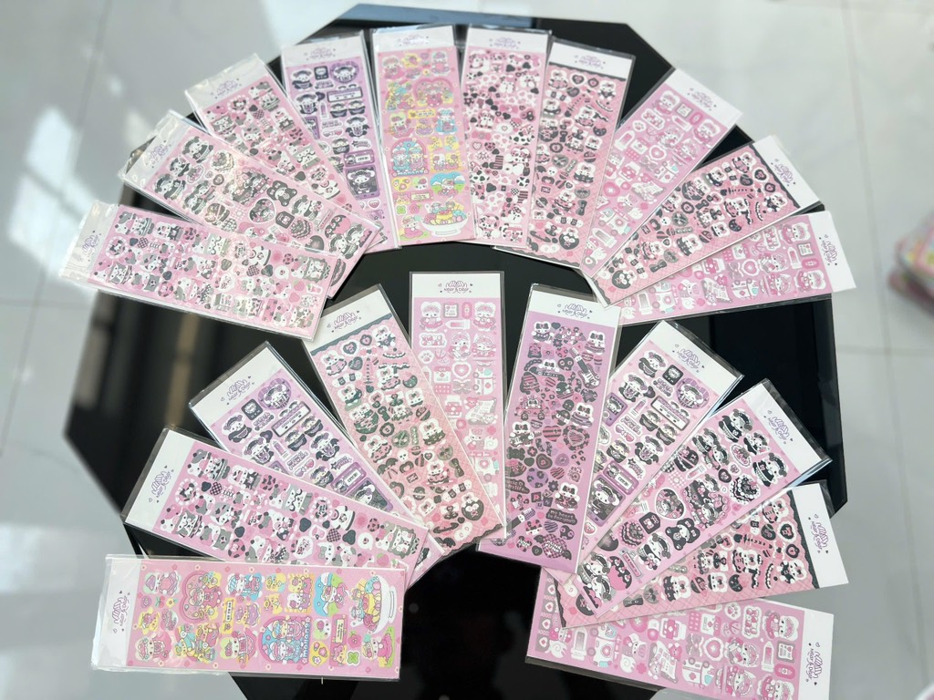 Set 10 Sticker Đen Hồng RC3960