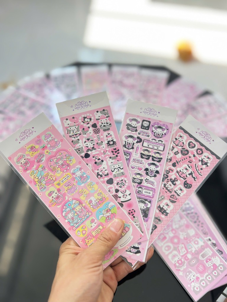 Set 10 Sticker Đen Hồng RC3960