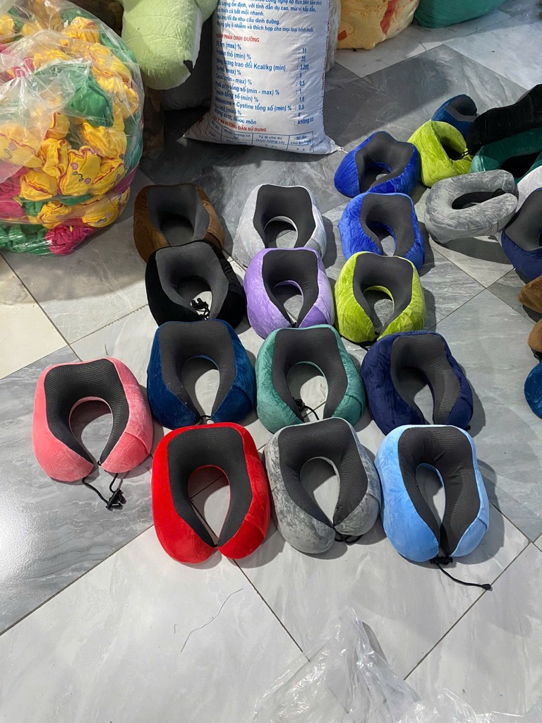 Gối Cổ Trơn Vuông Cao Su