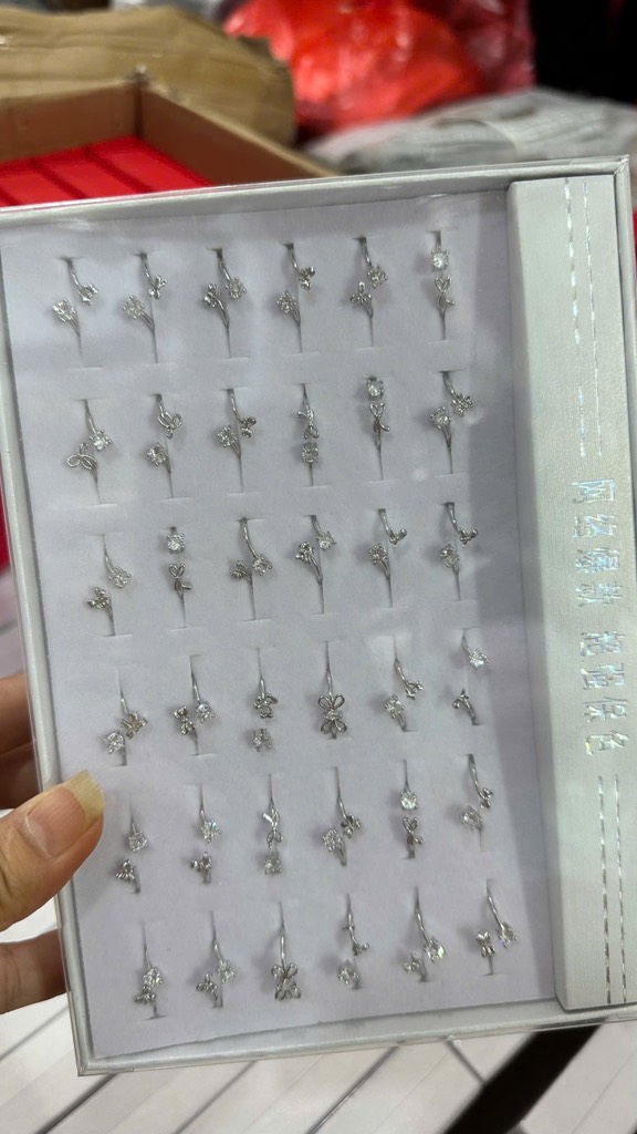 Hộp 36 nhẫn