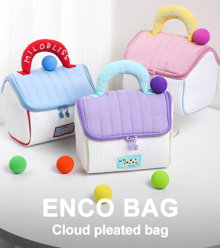 Túi Đựng Mỹ Phẩm Ngôi Nhà RC642