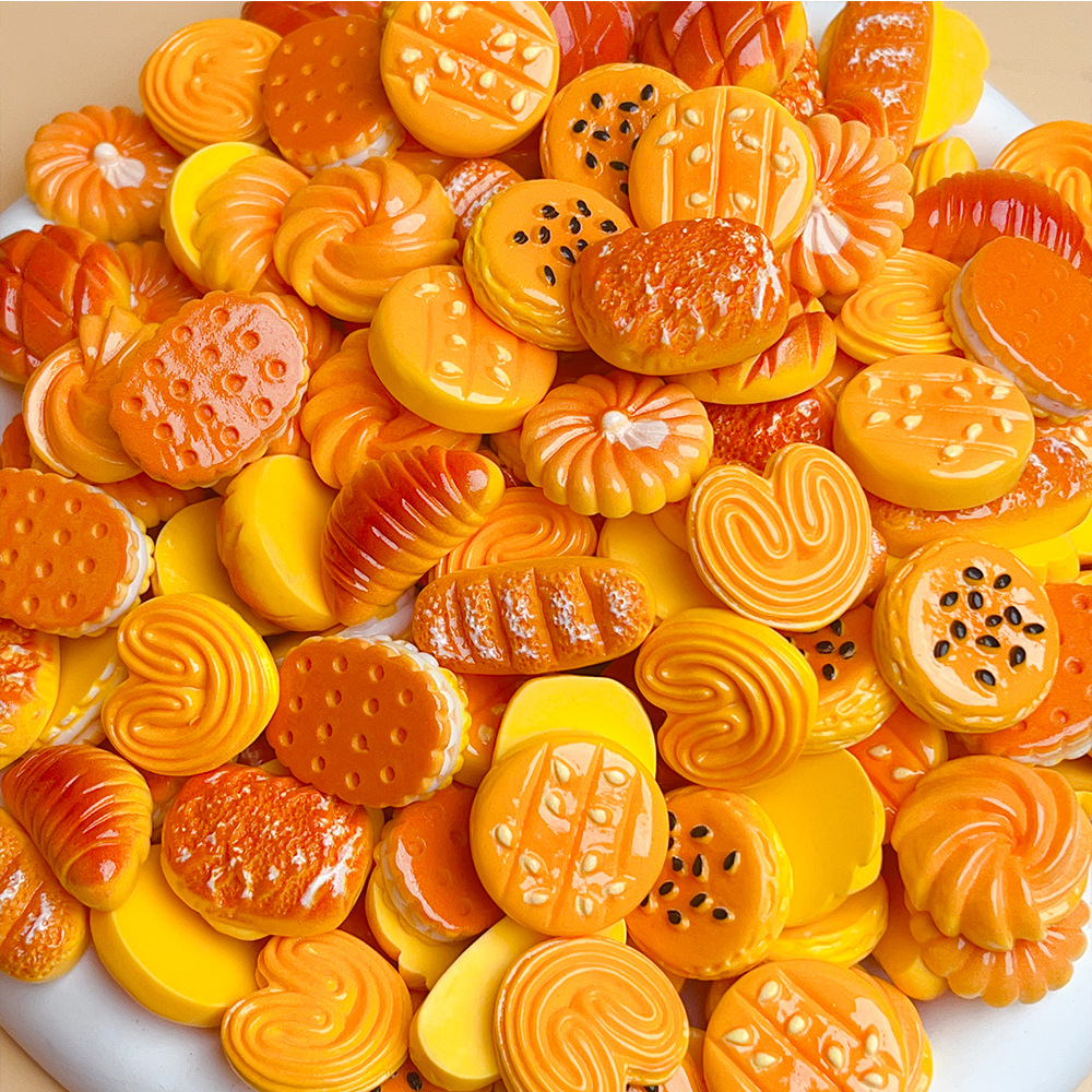 Set 100 Charm Bánh Mì RC1536