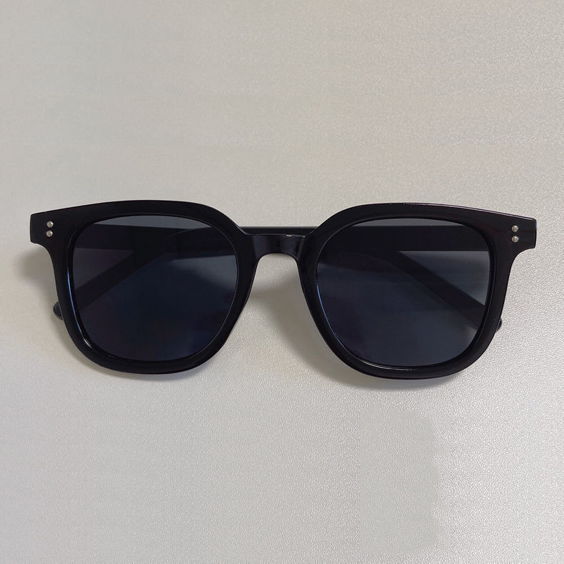 Mắt Kính Màu RC2794