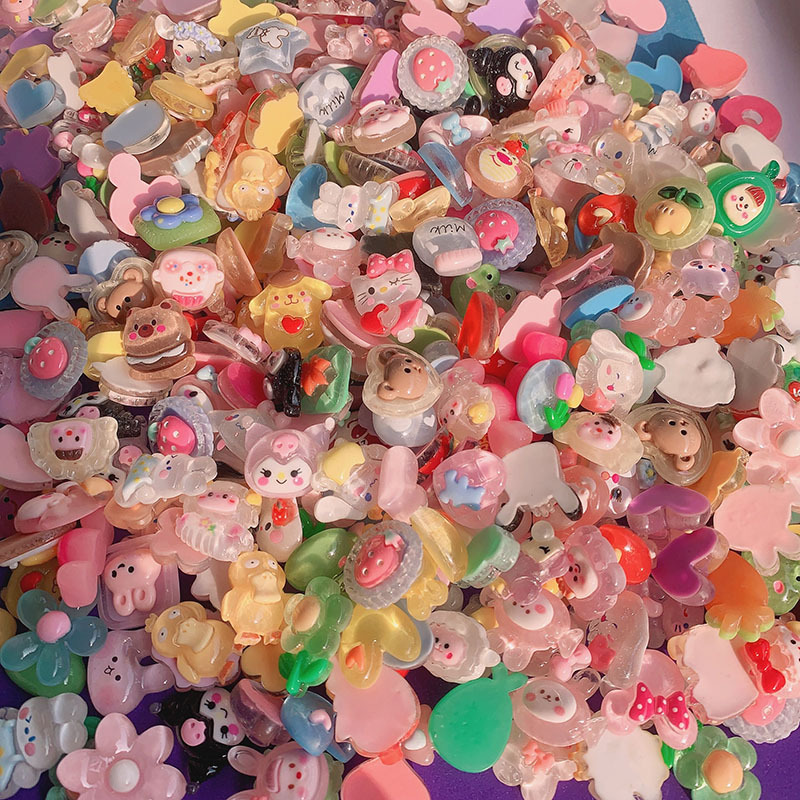 Set Charm Hoạt Hình Ngẫu Nhiên RC3323