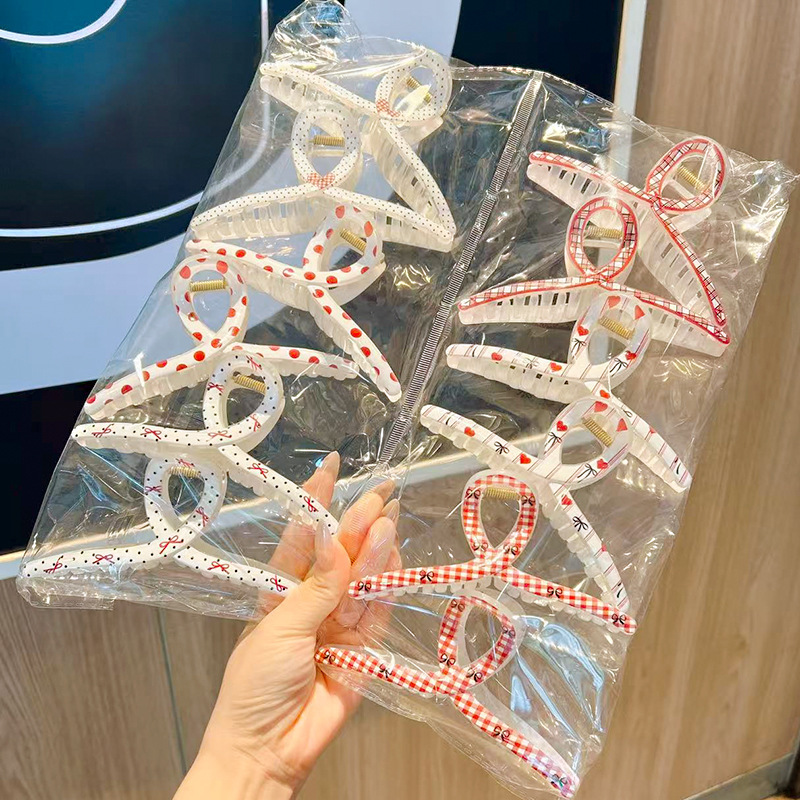 Set 12 Kẹp Nhựa Họa Tiết RC3739