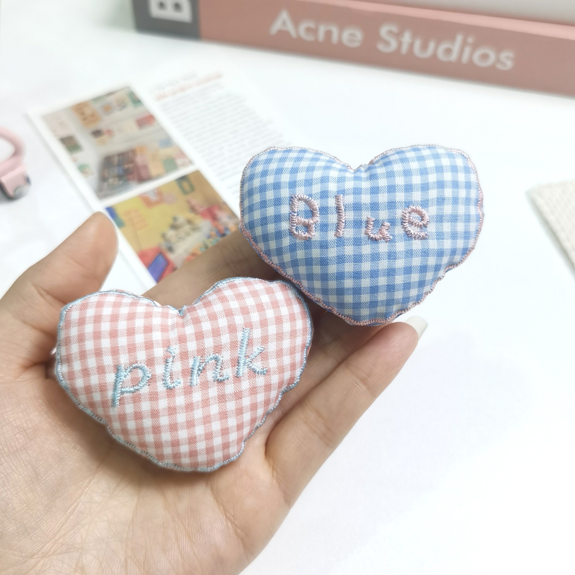 Ghim Bông Trái Tim RC2337