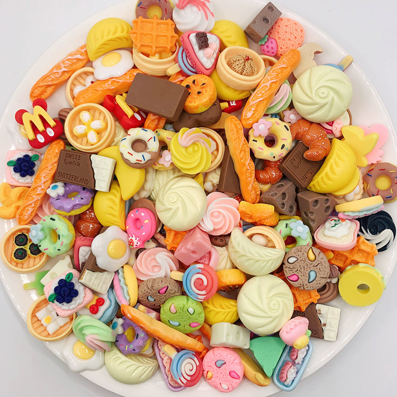 Set Charm Bánh Ngẫu Nhiên RC3324