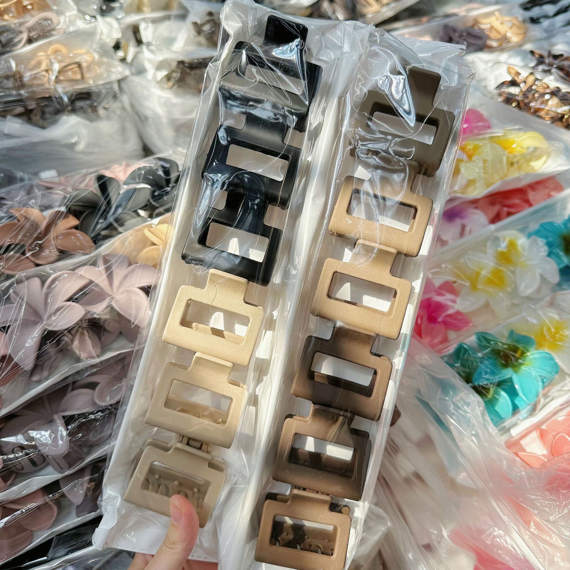 Set 12 Kẹp Nhựa RC1668