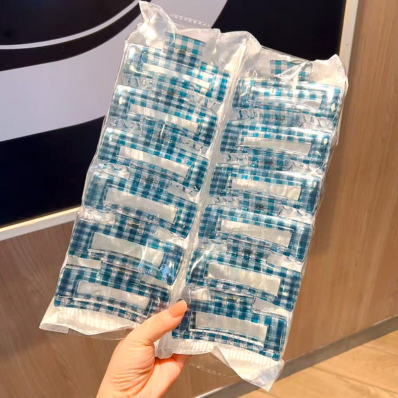 Set 12 Kẹp Nhựa Họa Tiết RC3739