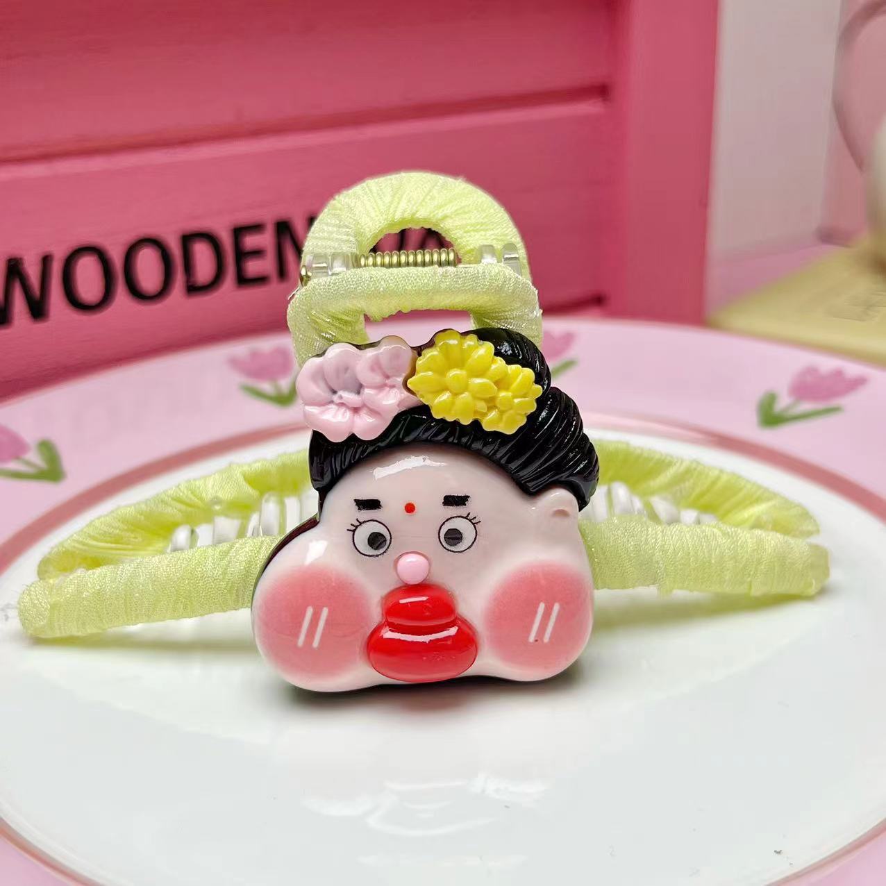 Kẹp Charm Môi Tều RC0915