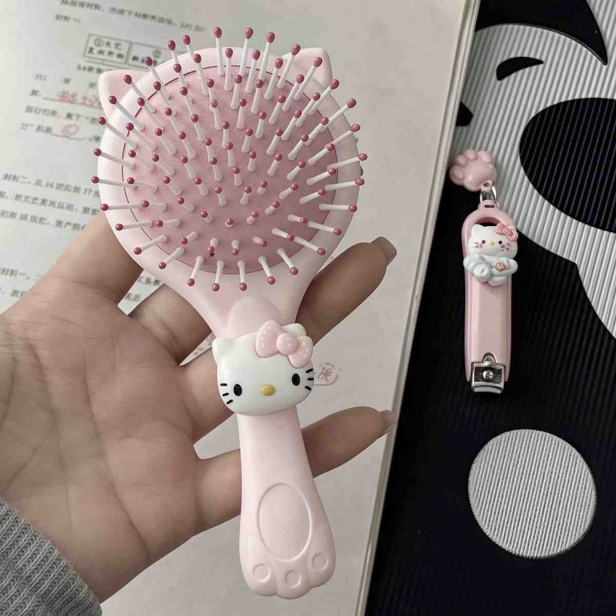 Lược Kitty Tròn RCLUOC3894