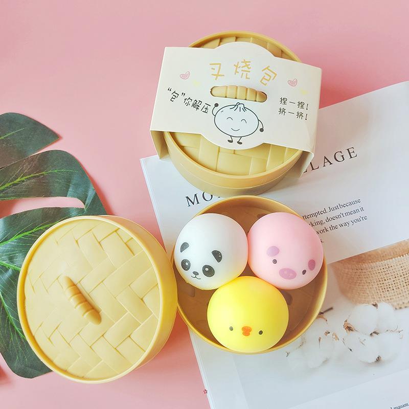 Hộp 3 Squishy Bánh Bao RC546