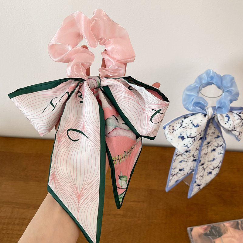 Cột Tóc Nơ RC2413